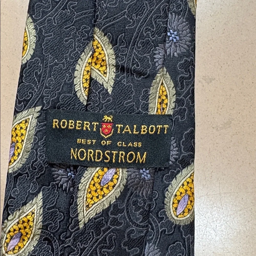 Robert Talbott Best of Class Silk Tie Nordstrom Paisley Black Gold USA Hand Sewn